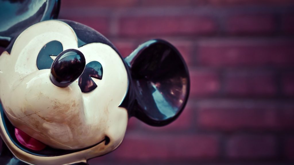 micky-mouse-1286472_1280