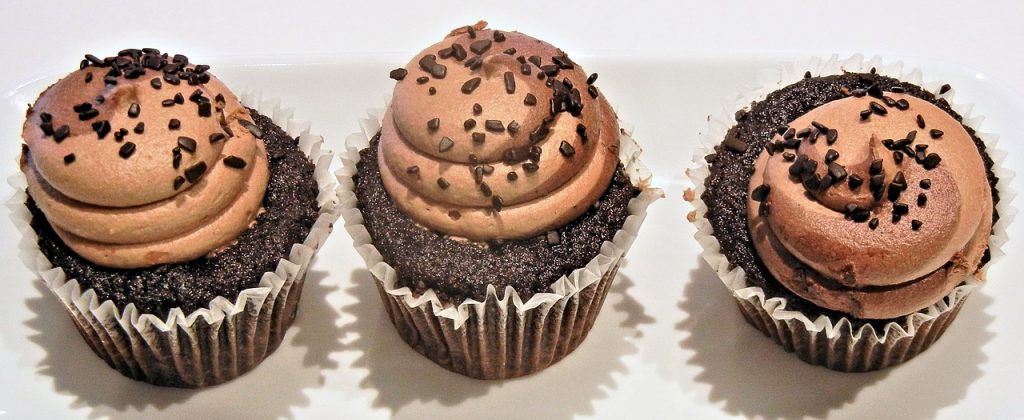 chocolate-cupcake-710399_1280